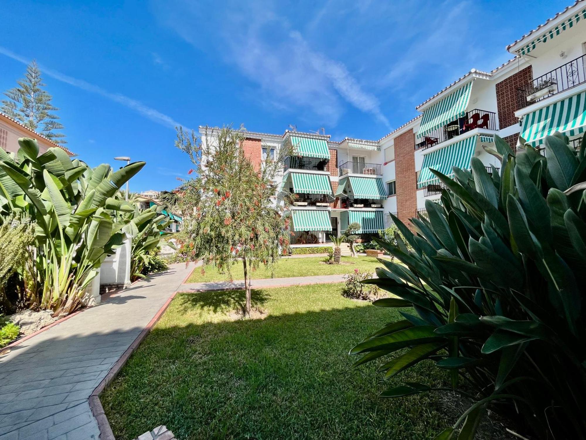 Apartamento de playa reformado Rincón de la Victoria Exterior foto