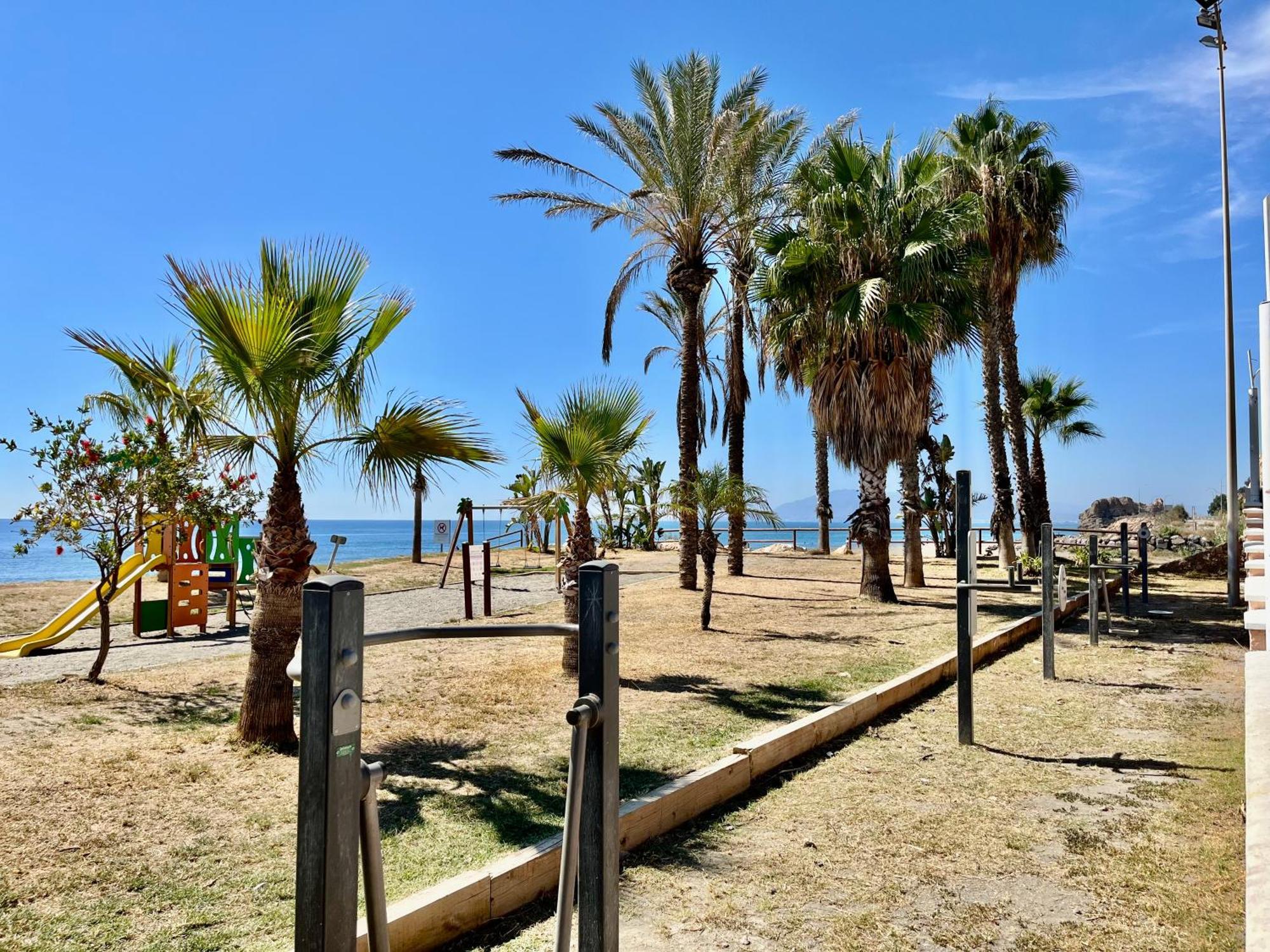 Apartamento de playa reformado Rincón de la Victoria Exterior foto