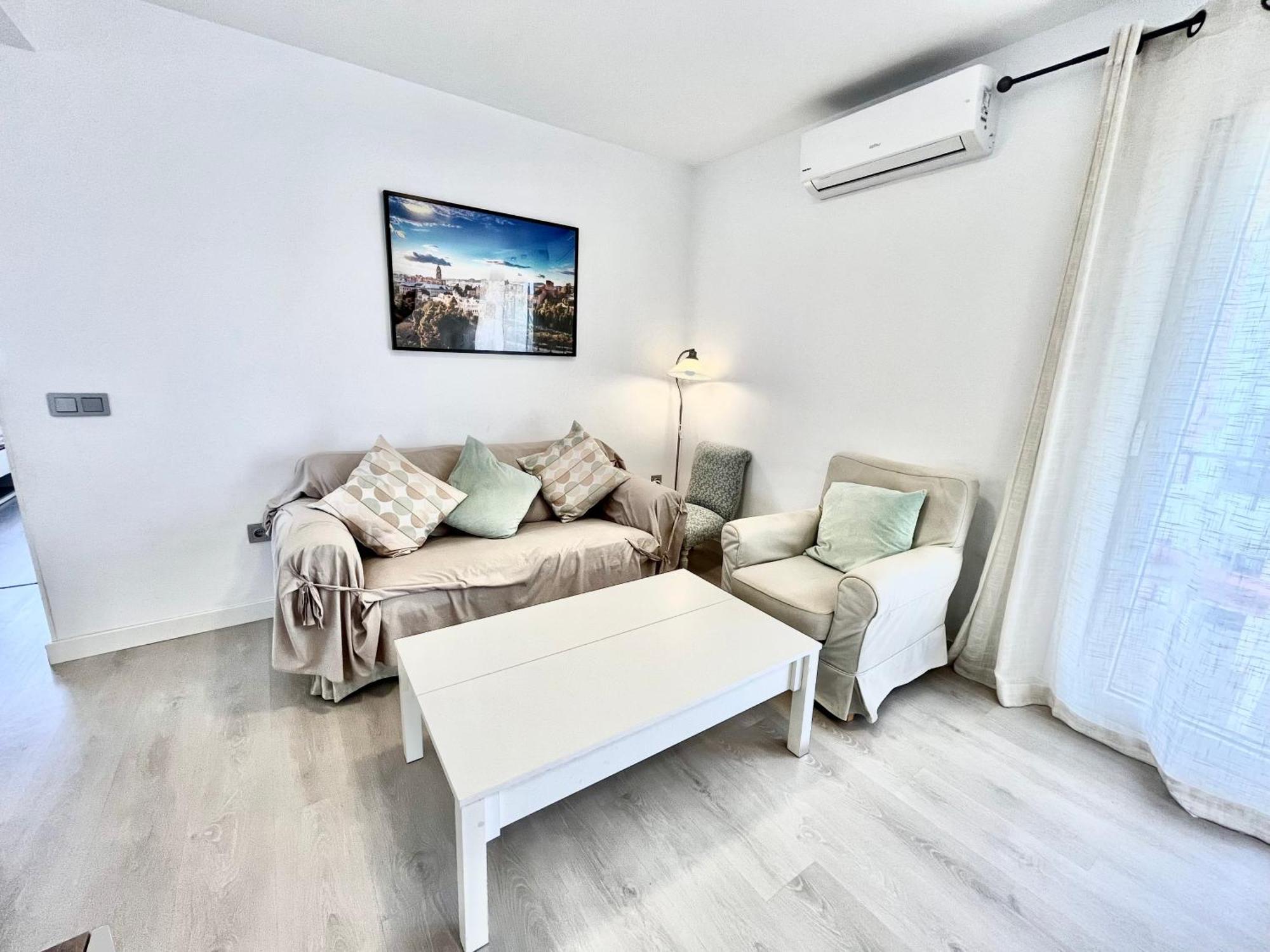 Apartamento de playa reformado Rincón de la Victoria Exterior foto